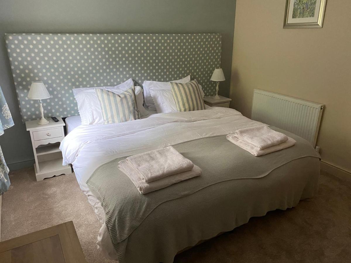 The Gables Bed & Breakfast Матлок Екстериор снимка