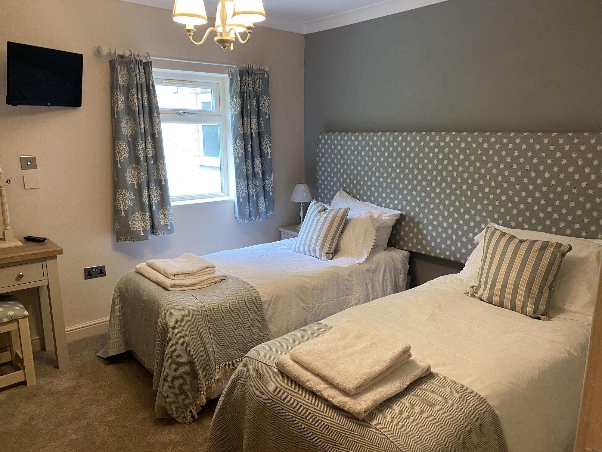 The Gables Bed & Breakfast Матлок Екстериор снимка